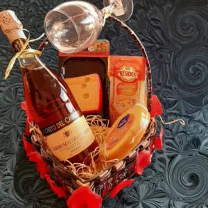 Promoção Dia dos Namorados! Cesta de Vinho Rosé Frisante Italiano + 3 tipos de queijos + Taça - Ref. LAP0021-0